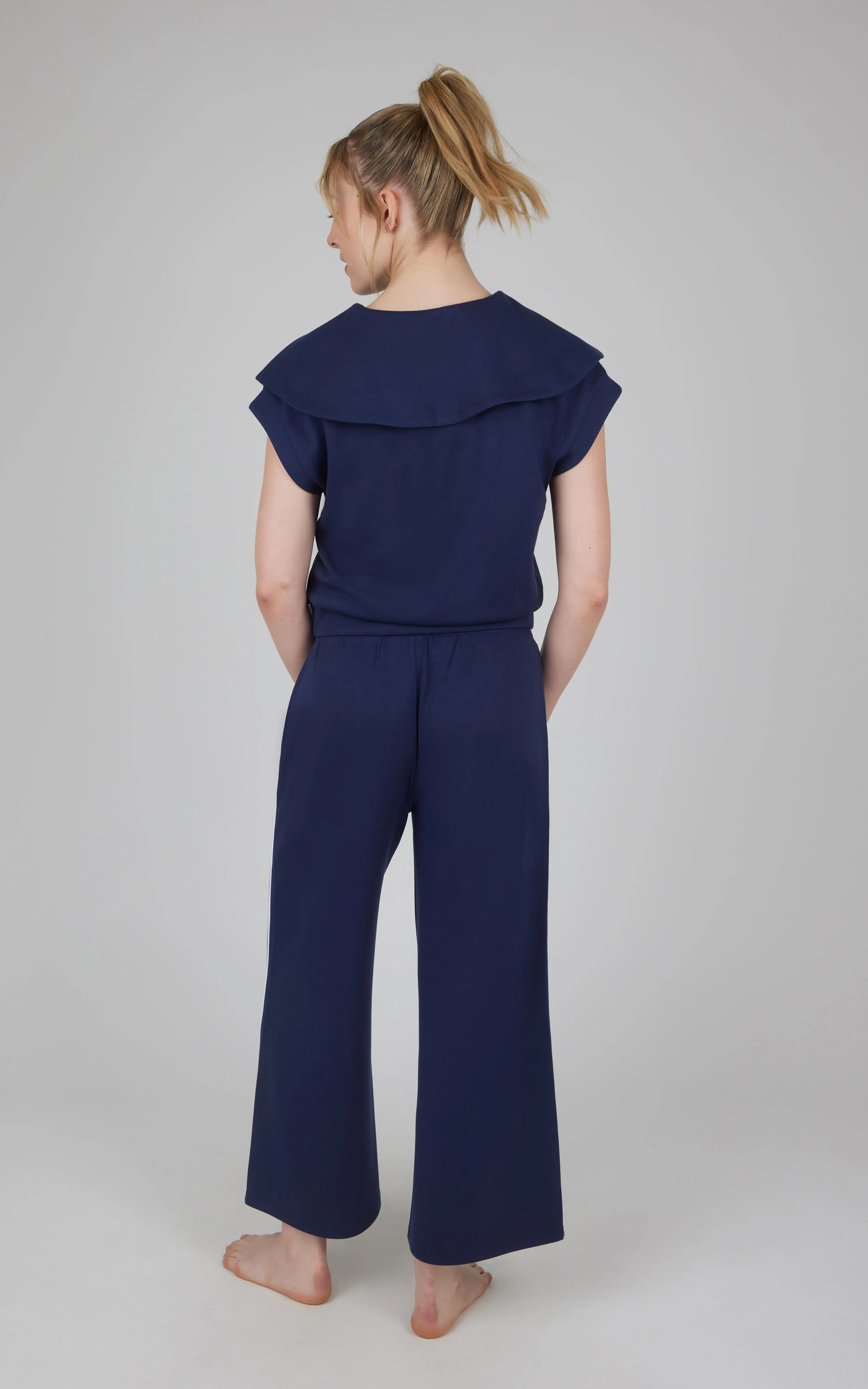 2 PC Half Zip and Pant w/ Contrast Piping