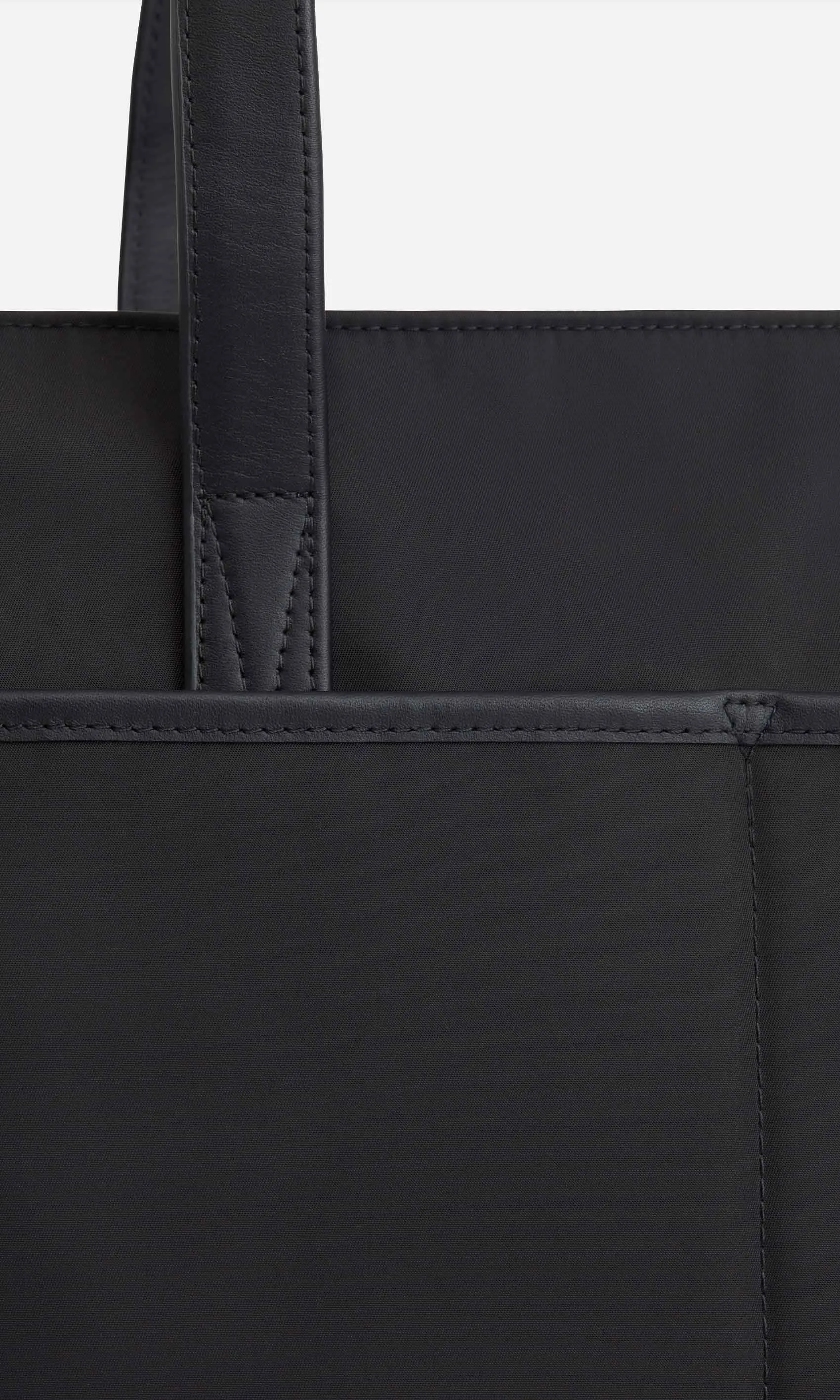 Chelsea Laptop Tote in Black